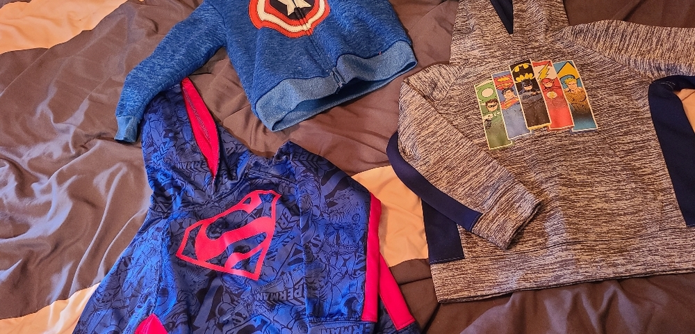 3 PIECE BOYS SUPERHERO HOODIES/JACKET SIZE 4